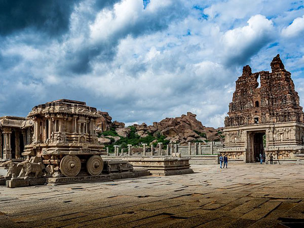 హంపి, విరూపాక్ష దేవాలయం