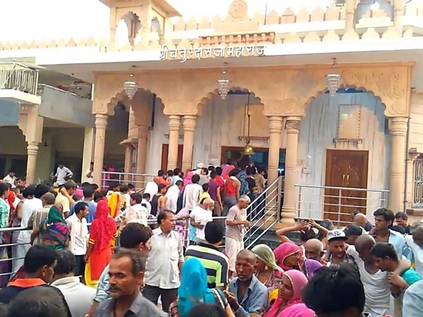 ప్రధాన మంటపంలో కూడా