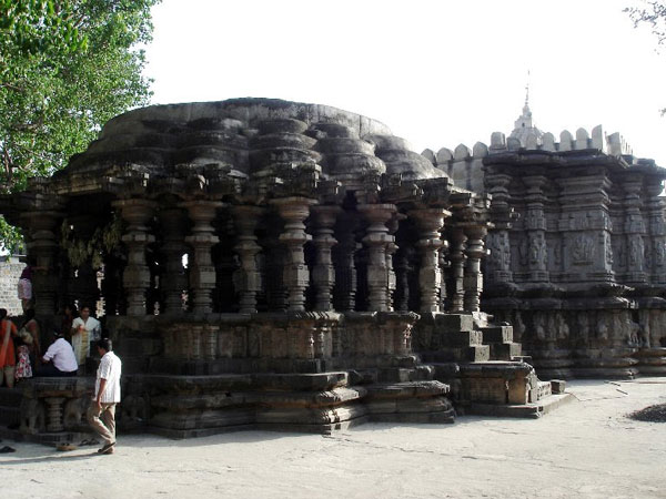 కోపేశ్వర దేవాలయం, కొల్లాపుర్