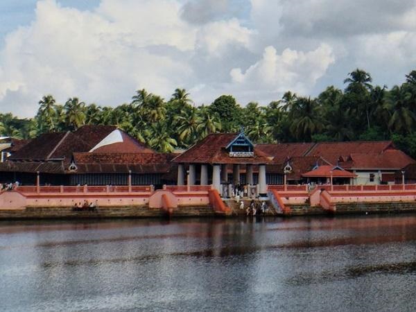 నలంబలం తీర్థయాత్ర