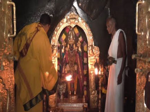 కురుమూర్తి వేంకటేశ్వర స్వామి