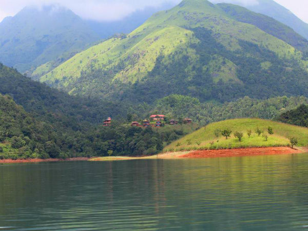 చిరుజల్లులు పెట్టే గిలిగింతలు