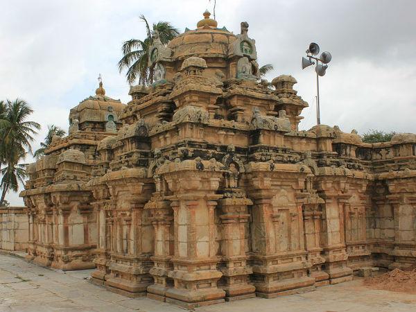 బేగూర్లో గల నాగేశ్వర ఆలయం :