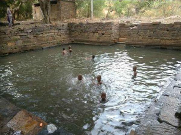 అష్టముఖి కోనేరు...