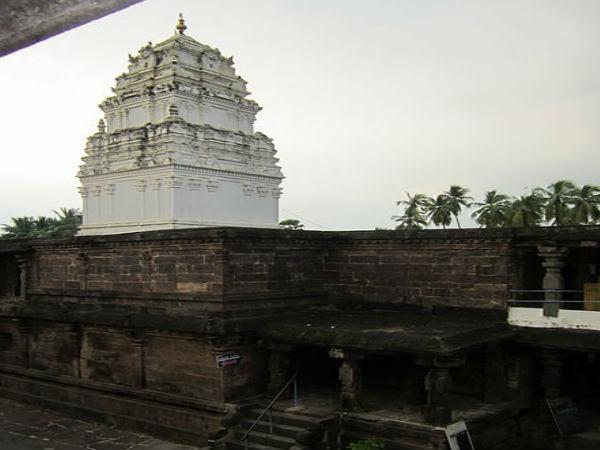 ఇక్కడ ఆలయంలోని ఈశ్వరుడు కుమార భీమేశ్వరుడుగా