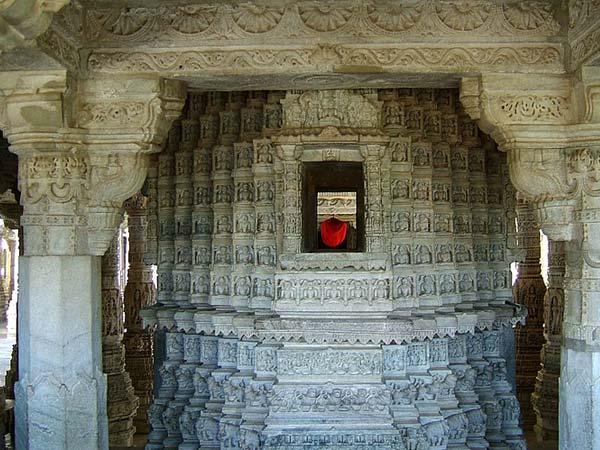 రనక్ పూర్ దేవాలయం 