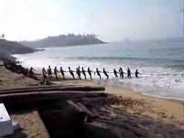 తీరానికి ఉత్తర భాగంలో బీచ్ ఉంటుంది. స