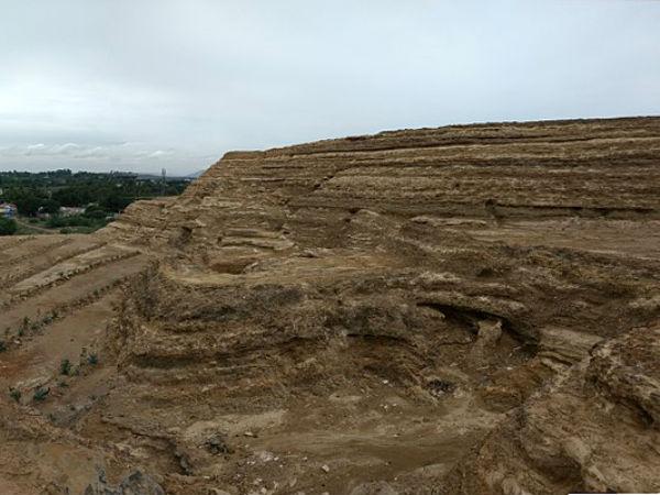 గోల్డ్ మైనింగ్ లాండ్స్: