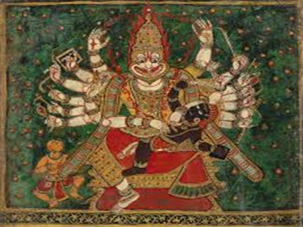 ఇక్కడి విగ్రహానికి 16 చేతులు ఉండటం విశేషం