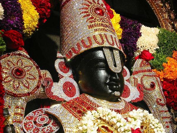 తిరుపతి ఆలయాన్ని దర్శించుకున్నవారు