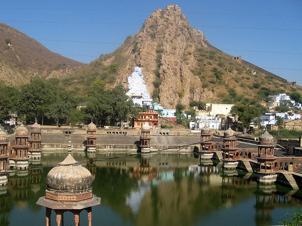 అల్వార్, రాజస్థాన్ (185 కి.మీ)