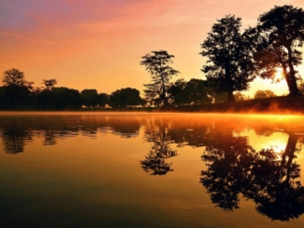 ఆకాశాన అద్భుత దృశ్యాలు..