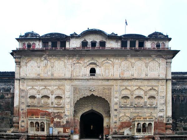 ఖిలా ముబారక్ నిర్మాణం