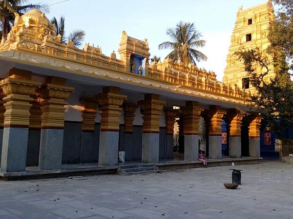 సూర్యకిరణాలు ముఖానికి తాకేలా..