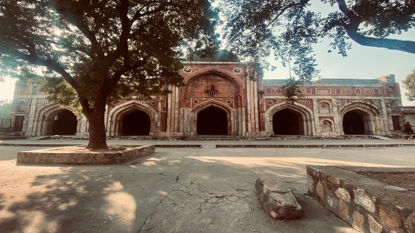 mehrauliarchaeologicalpark