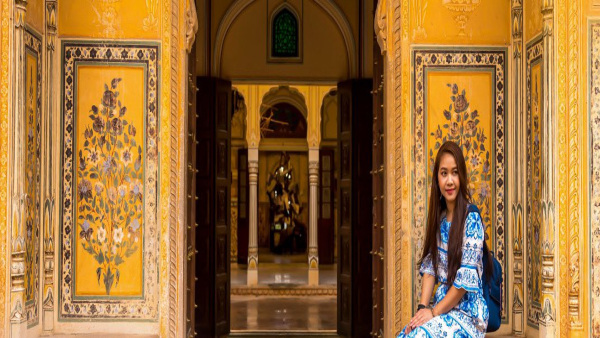 nahargarhfort inside