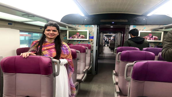 vandebharatsleepertrain